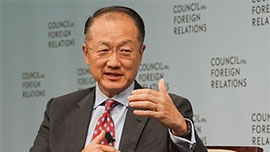 El presidente del Grupo del Banco Mundial, Jim Yong Kim, anunció un aumento de US$100 000 millones en la capacidad de financiamiento